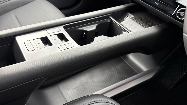 Hyundai IONIQ 6 239kW Ultimate 77kWh 4dr AWD Auto Electric Saloon